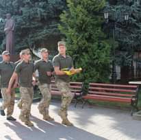 На зображенні може бути: 5 людей та текст